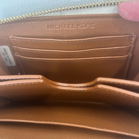 Michael Kors Cream Signature Wristlet Wallet - Picture 9 of 9